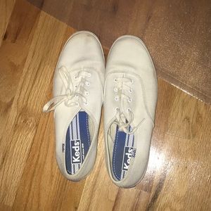 white keds
